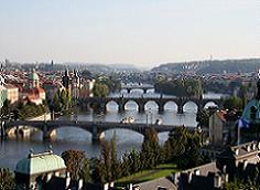 BUDAPESTA – BRATISLAVA – BRNO – KARLOVY VARY – VIENA